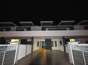 275 Sitiawan Homestay