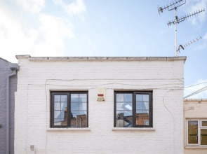 58a Lansdown Crescent Lane