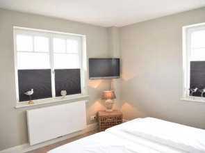 Berthin-Bleeg-Str. 1, W3