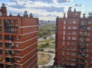 Apartments on Bratskaya street 7/11