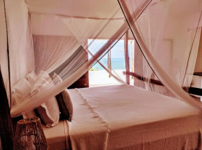 Villa Pinolo by Kabana