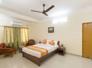 Home Stay Down Town By OYO Rooms