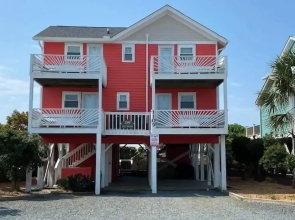 Due South - 5 Br Home
