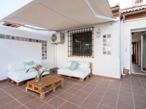 tuGuest Pool House Albaicin