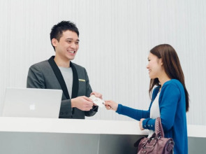 Butterfly on Wellington, Central