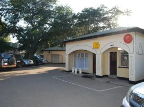 Chapa Classic Lodge Nehru Way