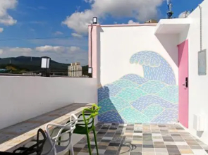 YOLO Mini Hostel