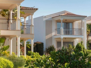 Sensational 2 Bedroom Townhouse 4 People