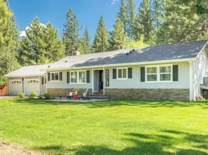 Truckee Mountain Retreat Family Friendly 3BR 2BA