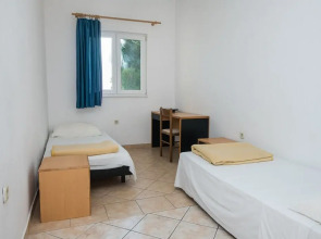 Beachfront Apartment Gaj 7