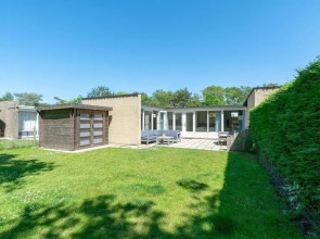 Holiday Home Near Beach of Sint Maartenszee