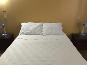 Hospedaje Solymar-Edif. Bay Point apto 604