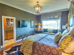 Bryson City Condo w/ Spectacular Views & Amenities