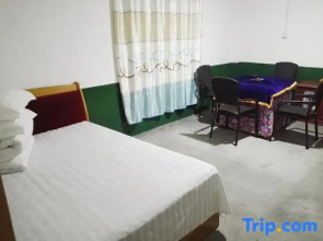 Ying Xiang Youth Hostels