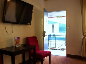 Tradewinds All Suite Hotel