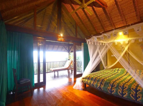 Villa With 3 Bedrooms in Kabupaten Buleleng, With Wonderful sea View,