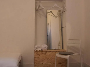 APT Slow City Hostel