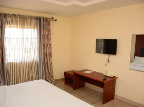 Ilon Crystalz Concept Hotel