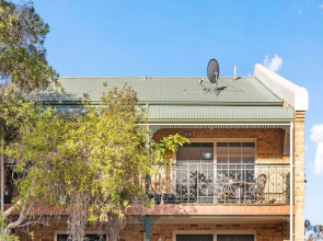 3bdr Sauna Pool Gym Parking