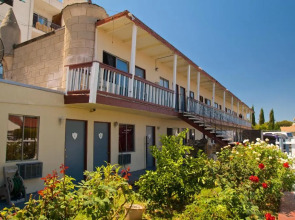 Good Knight Inn Motel