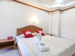 ZEN Rooms Karon Hill