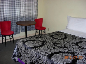 Century 2 Motel