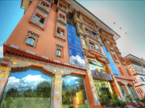 33 Soksoom Centre For Well-Being & Happinesss