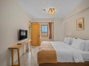 Zeyt-Inn Hotel