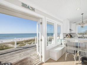 The Hanner 4 Bedroom Home by RedAwning
