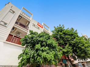 Flagship 92273 Guest House Rr Inn