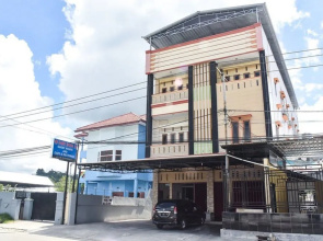 RedDoorz near Universitas Pattimura Ambon