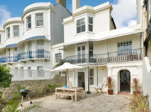 Sea House Sussex