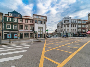 Porto Fancy Deluxe Apartment by GuestReady