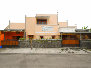 OYO 3715 Ndalem Jogja Cupuwatu Syariah