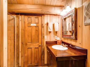 Bear Lodge by Pinnacle Lodging