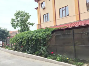Hotel Tata Si Fii