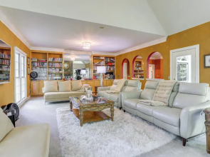3 Mi to Roswell Riverwalk: Spacious Getaway!