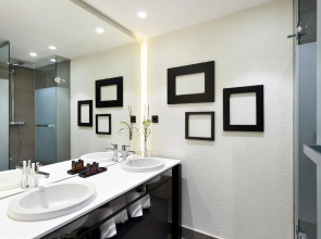 Harbour Plaza North Point