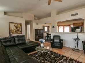 Scottsdale Kierland 3 Bdrm With Sparkling Pool!