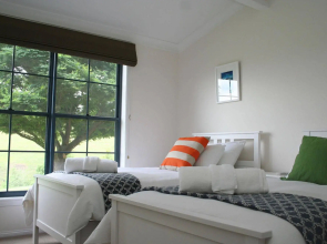 Kia Ora Lookout Retreat
