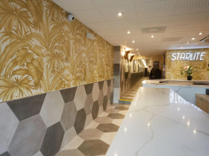 Starlite Hotel