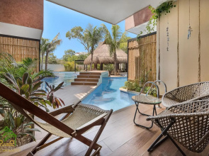 Tulum Swim up apartment for 5 pax with free bikes and WIFI