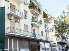 Brand new apt in central Athens