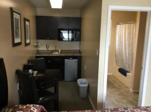 Monte Carlo Motel