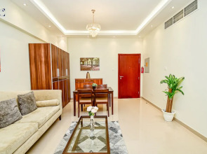 PRL Spacious studio with closed kitchen