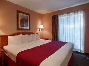 The Parkwood Inn & Suites