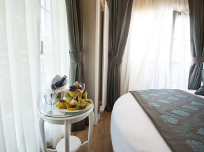 Antusa Palace Hotel & Spa