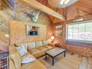 Lakefront North Carolina Abode w/ Grill & Fire Pit