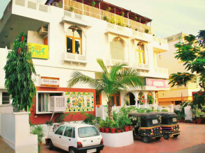 Chitra Katha - A Story Per Stay