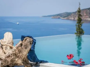 Holiday Home 4 Stars Asos